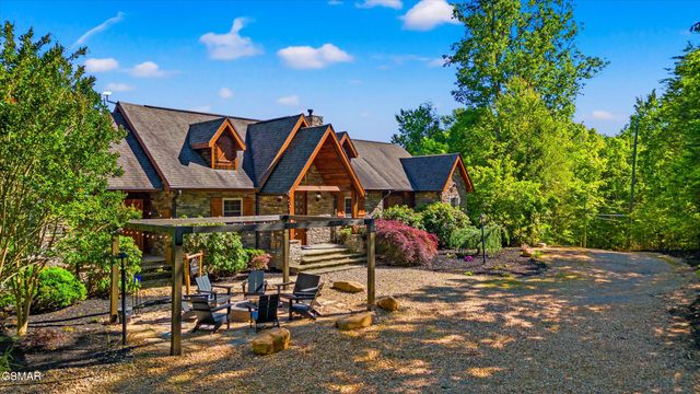 1932 Bales Way, Sevierville, TN 37876