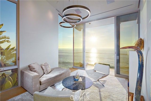 14 Lagunita Drive, Laguna Beach, CA 92651