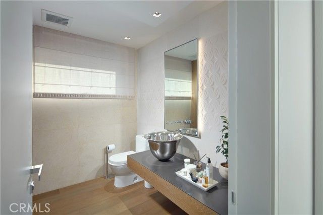 14 Lagunita Drive, Laguna Beach, CA 92651