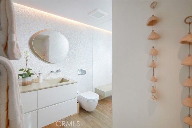 14 Lagunita Drive, Laguna Beach, CA 92651