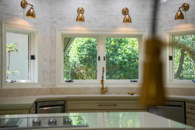 28721 Kanis Road, Paron, AR 72122