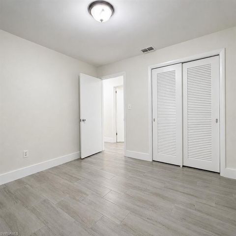 800 Willow DR, Lehigh Acres, FL 33936