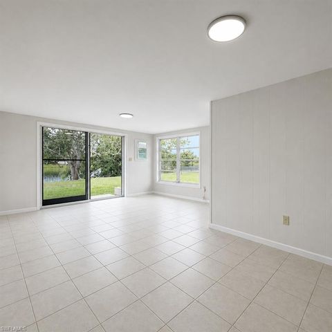 800 Willow DR, Lehigh Acres, FL 33936