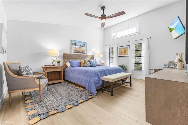 663 110th AVE N, Naples, FL 34108