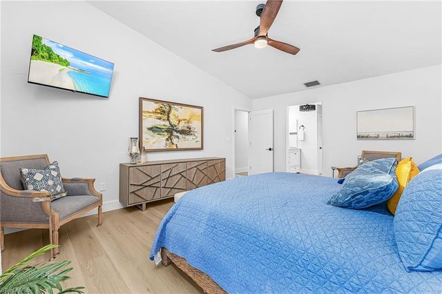 663 110th AVE N, Naples, FL 34108