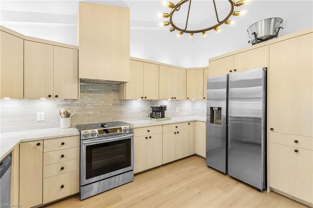 663 110th AVE N, Naples, FL 34108