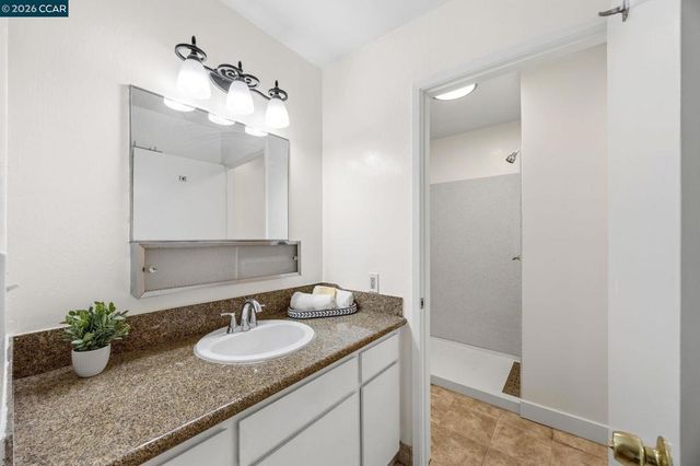 3828 Willow Pass Rd D, Concord, CA 94519