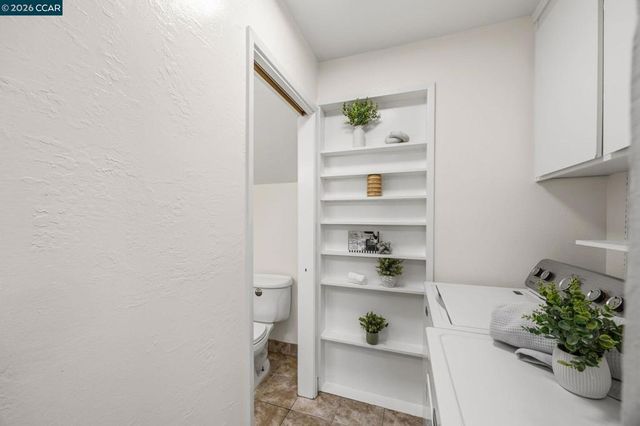 3828 Willow Pass Rd D, Concord, CA 94519