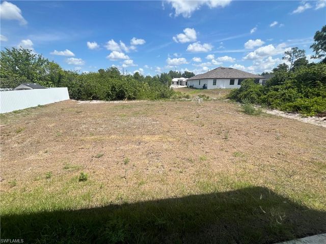 3012 3rd ST SW, Lehigh Acres, FL 33976