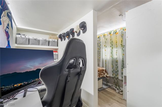 5547 Mountain Vista Street, Las Vegas, NV 89120