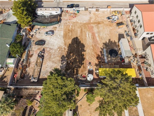 5547 Mountain Vista Street, Las Vegas, NV 89120