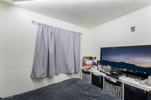 5547 Mountain Vista Street, Las Vegas, NV 89120