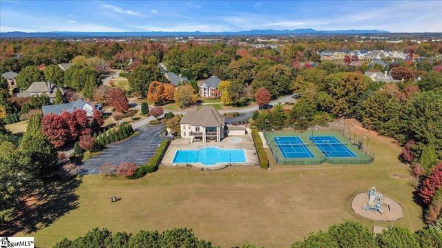 106 W Cleveland Bay Court, Greenville, SC 29615