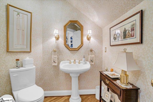 106 W Cleveland Bay Court, Greenville, SC 29615