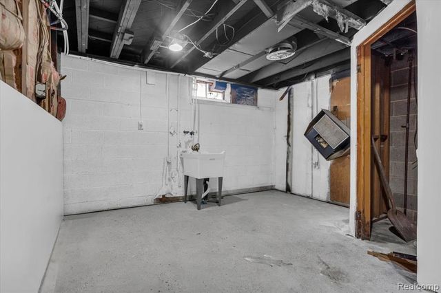 19155 Gallagher Street, Detroit, MI 48234