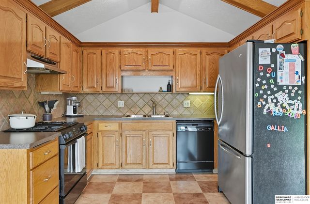 1130 N 153rd Avenue, Omaha, NE 68154