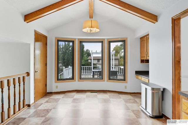 1130 N 153rd Avenue, Omaha, NE 68154