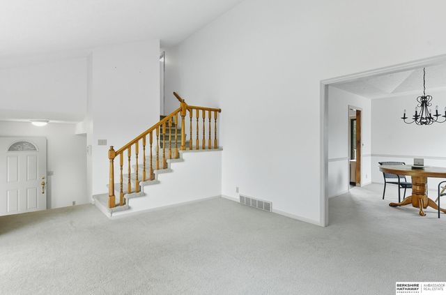 1130 N 153rd Avenue, Omaha, NE 68154