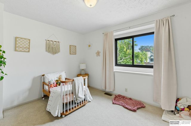 1130 N 153rd Avenue, Omaha, NE 68154