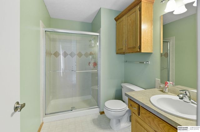 1130 N 153rd Avenue, Omaha, NE 68154