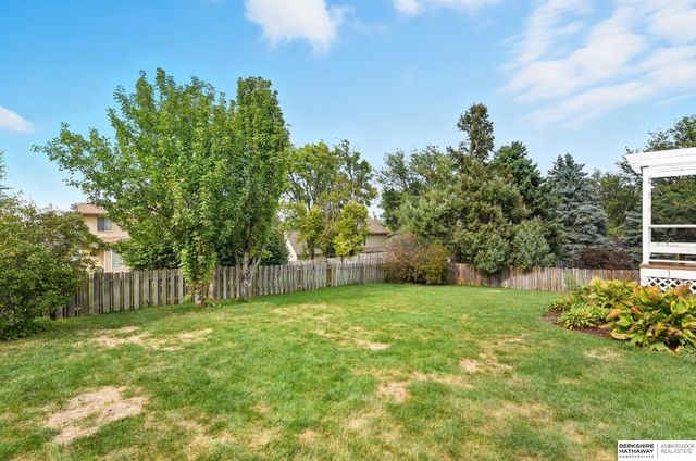 1130 N 153rd Avenue, Omaha, NE 68154