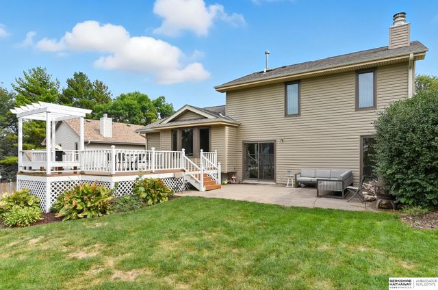 1130 N 153rd Avenue, Omaha, NE 68154