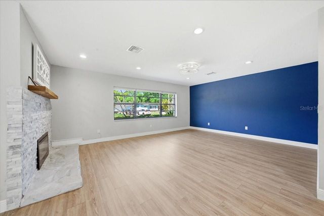 1023 IDLEWILD DRIVE N, Dunedin, FL 34698