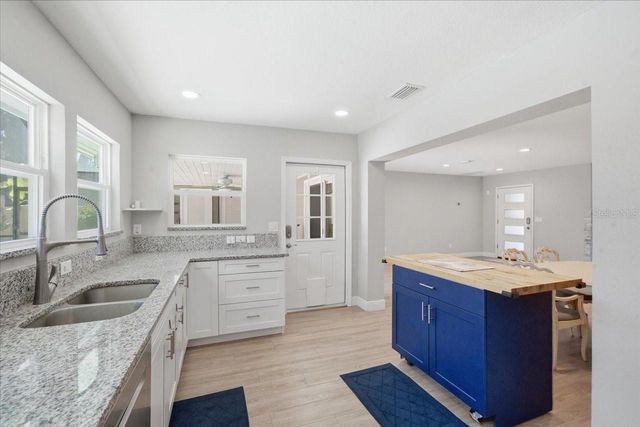 1023 IDLEWILD DRIVE N, Dunedin, FL 34698