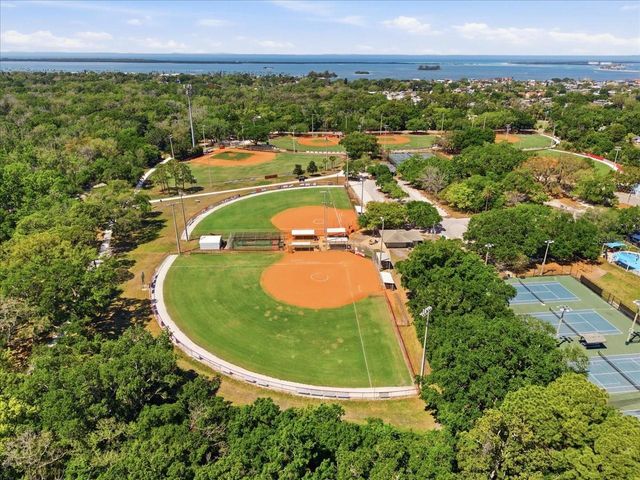 1023 IDLEWILD DRIVE N, Dunedin, FL 34698