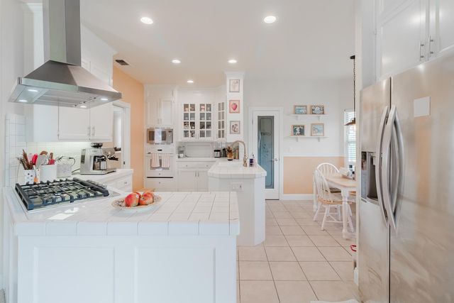 2296 Sailsbury Dr, El Dorado Hills, CA 95762