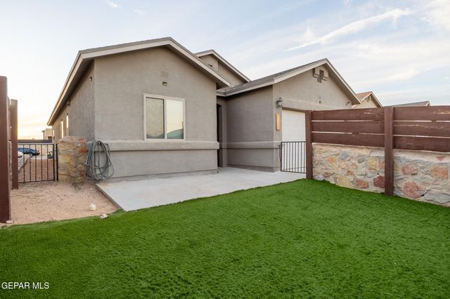 2032 Thomas Lackland Street, El Paso, TX 79938