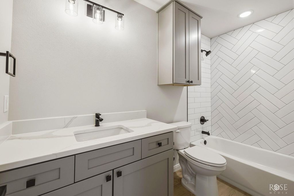 Image 16 of property listing at 6117 Mountain Forest Drive, San Angelo, TX 76904