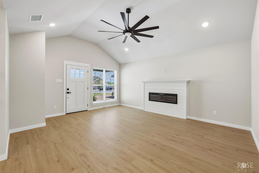 Image 4 of property listing at 6117 Mountain Forest Drive, San Angelo, TX 76904