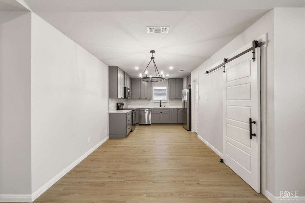 Image 5 of property listing at 6117 Mountain Forest Drive, San Angelo, TX 76904