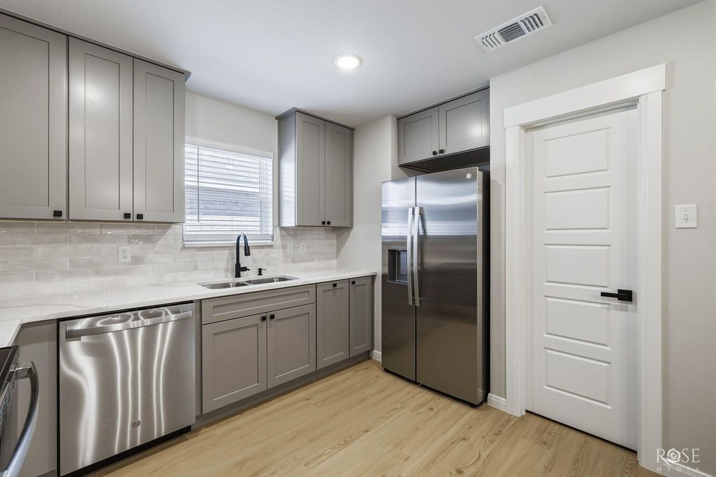 Image 9 of property listing at 6117 Mountain Forest Drive, San Angelo, TX 76904
