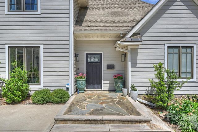237 Hunter Lane, Charlotte, NC 28211