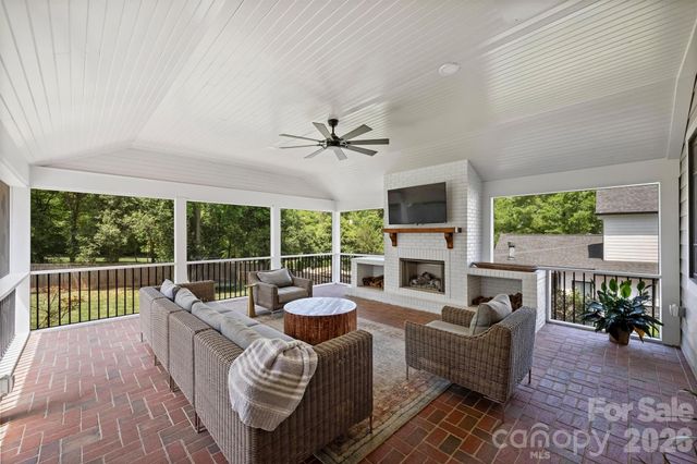 237 Hunter Lane, Charlotte, NC 28211