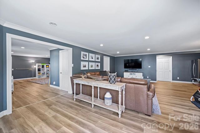 237 Hunter Lane, Charlotte, NC 28211
