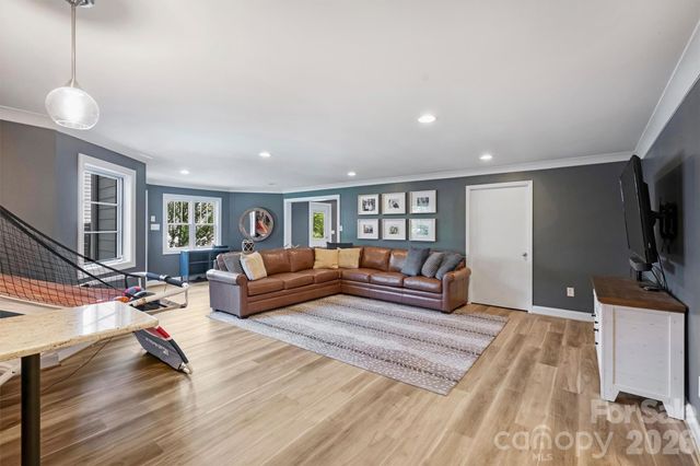 237 Hunter Lane, Charlotte, NC 28211