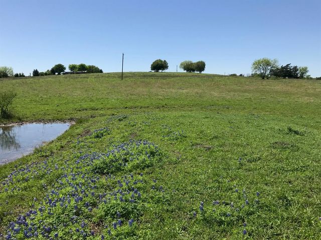 5796 Hurtig Road, Bleiblerville, TX 78931