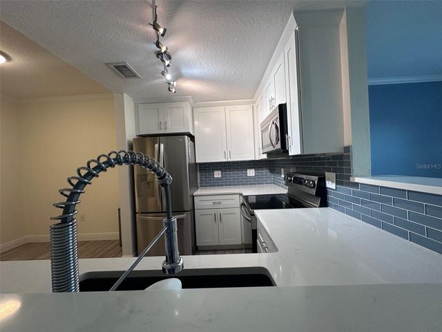 501 KNIGHTS RUN AVENUE 1223, Tampa, FL 33602