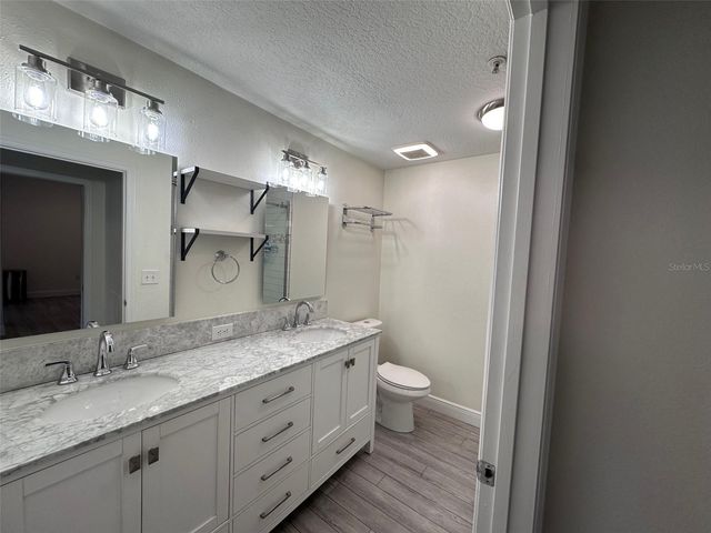 501 KNIGHTS RUN AVENUE 1223, Tampa, FL 33602