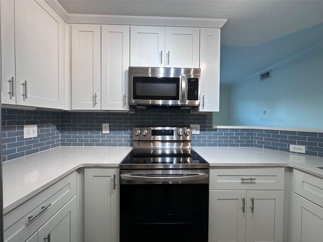 501 KNIGHTS RUN AVENUE 1223, Tampa, FL 33602