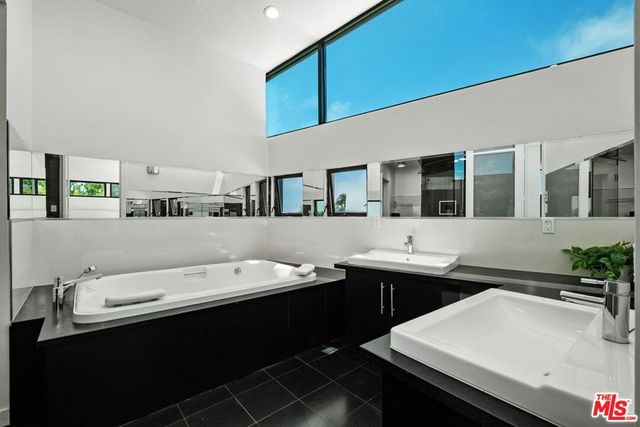 3144 Alta Laguna Boulevard, Laguna Beach, CA 92651