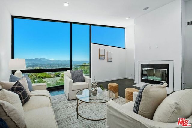 3144 Alta Laguna Boulevard, Laguna Beach, CA 92651