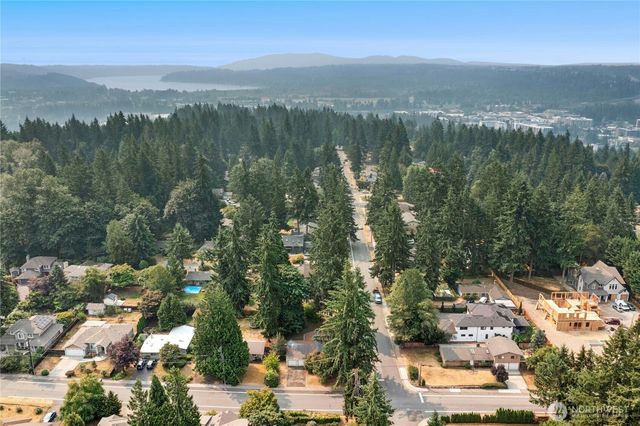 17103 NE 95th Street, Redmond, WA 98052