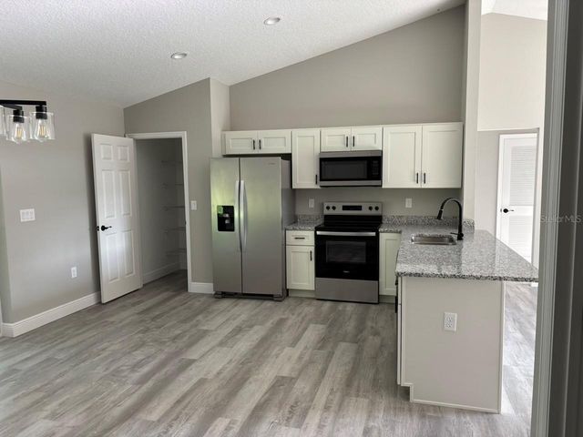 7962 N HALE ROAD, Dunnellon, FL 34434