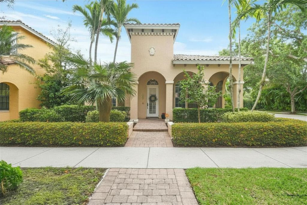 111 Bilboa Drive, Jupiter, FL 33458