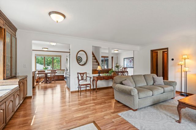 4102 Grimes Avenue S, Edina, MN 55416