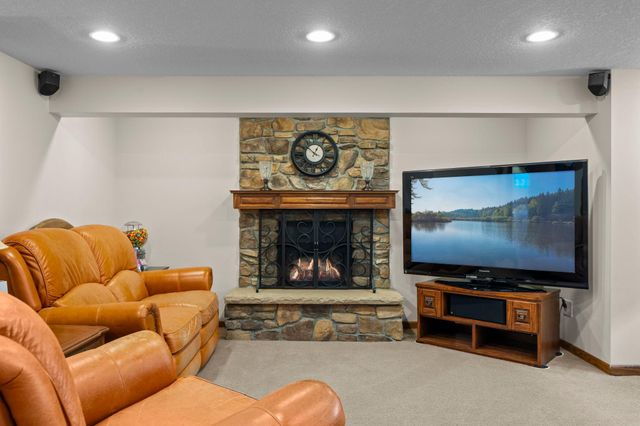 4102 Grimes Avenue S, Edina, MN 55416